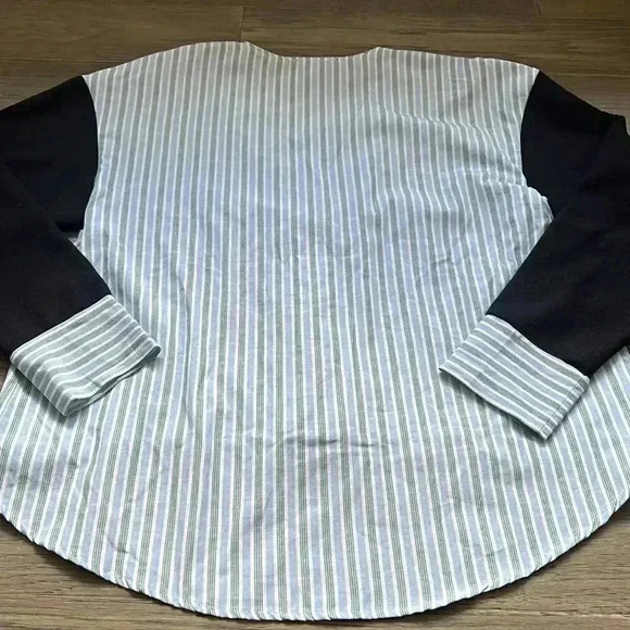 Zara  | Mixed media poplin stripe and black cardigan - Picture 8 of 9